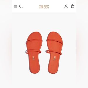 NWT TKEES GEMMA LEATHER FLIP FLOPS